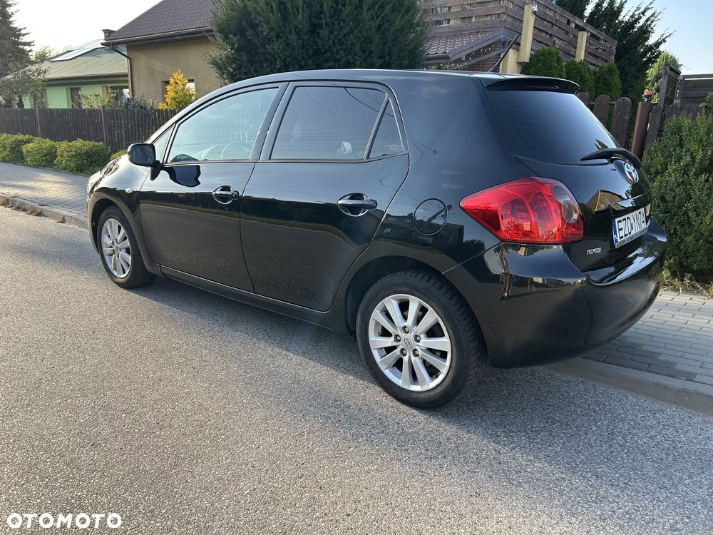 Toyota Auris 2008 photo 3