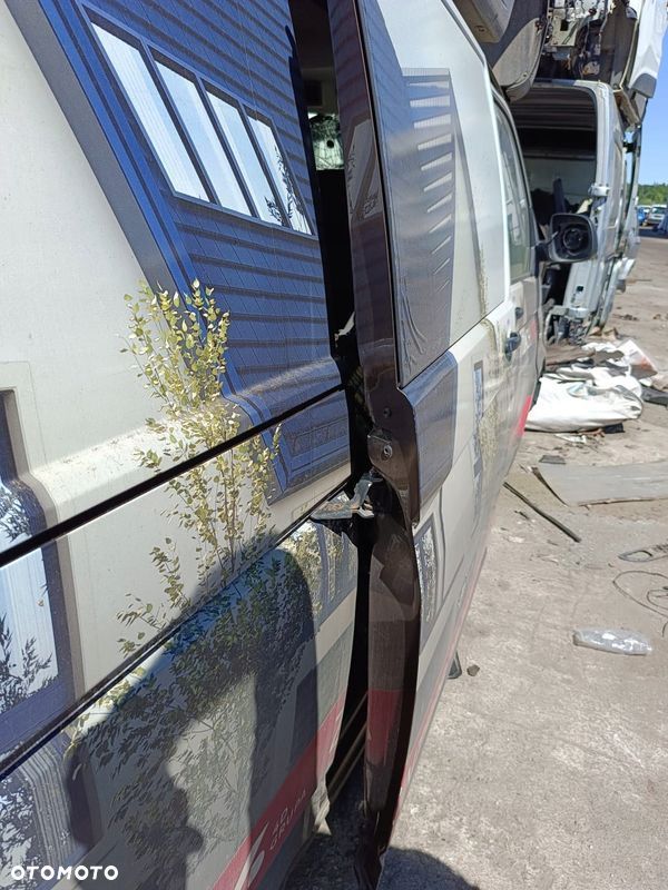 DRZWI PRAWE BOCZNE PRZESUWNE BOCZNE VW T5 T6 - 3