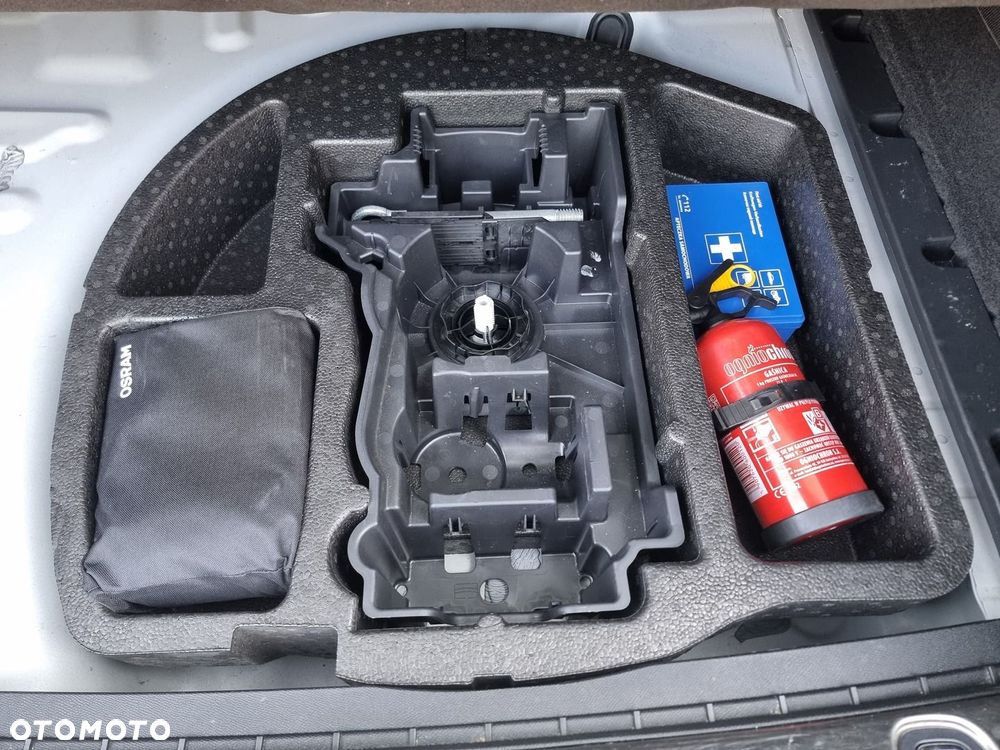 Peugeot 508 1.2 PureTech Allure Pack S&S EAT8 - 26