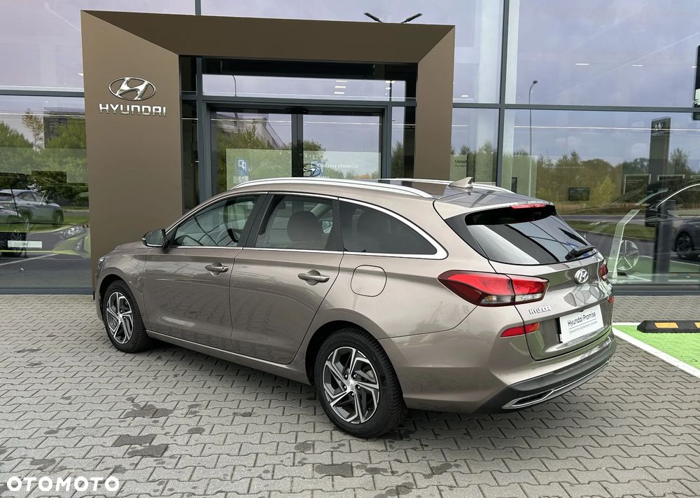 Hyundai i30 1.0 T-GDI Smart - 10