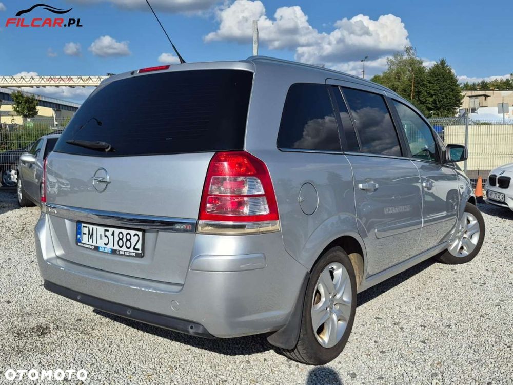 Opel Zafira - 3
