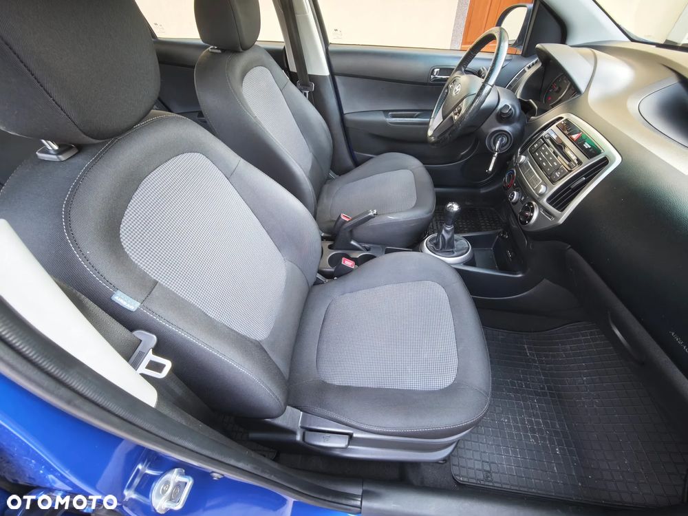 Hyundai i20 1.2 YES Plus - 23