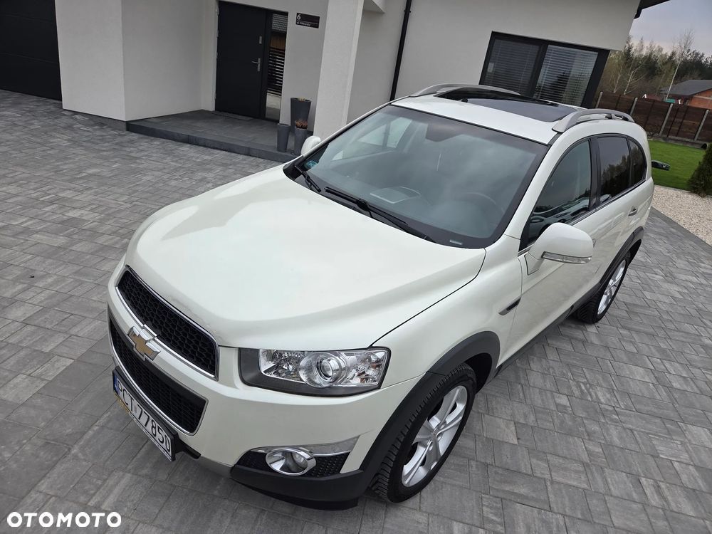 Chevrolet Captiva 2.2 D LTZ - 19