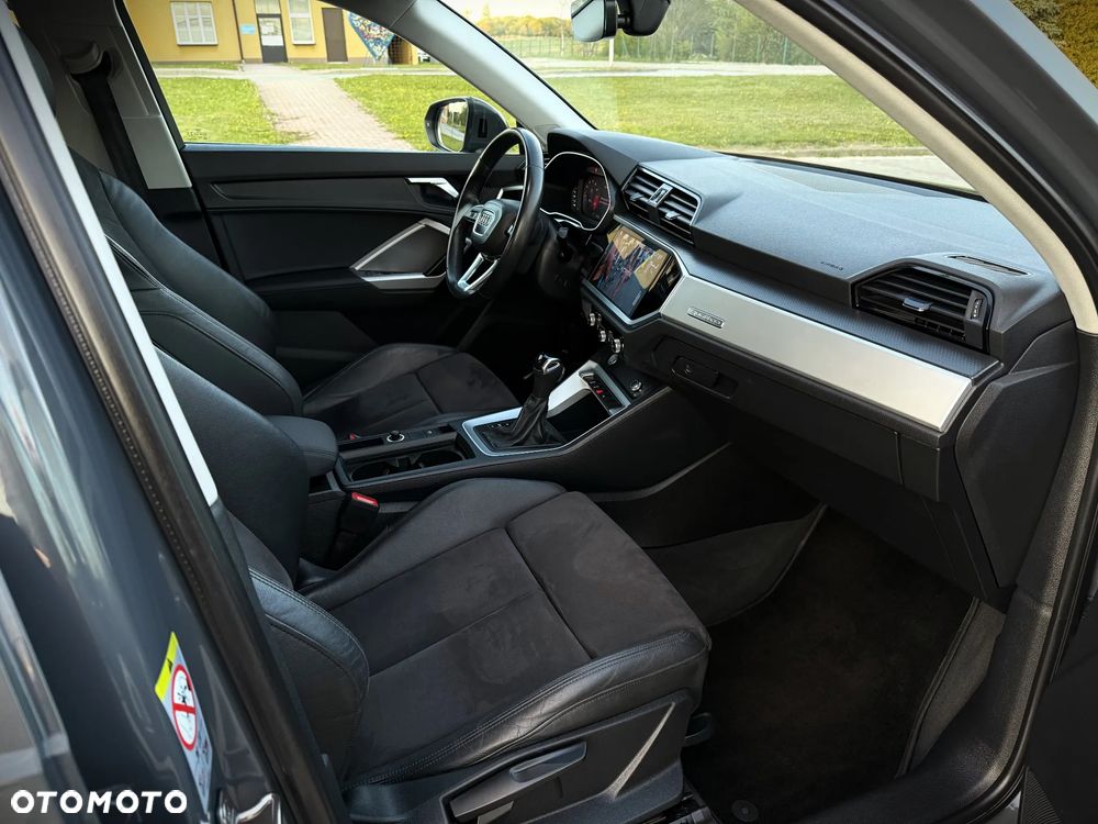 Audi Q3 40 TFSI Quattro S tronic S line - 40