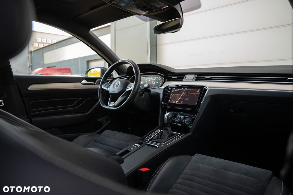 Volkswagen Passat 2.0 TDI SCR (BlueMotion Tech) 4Motion D Highline - 26