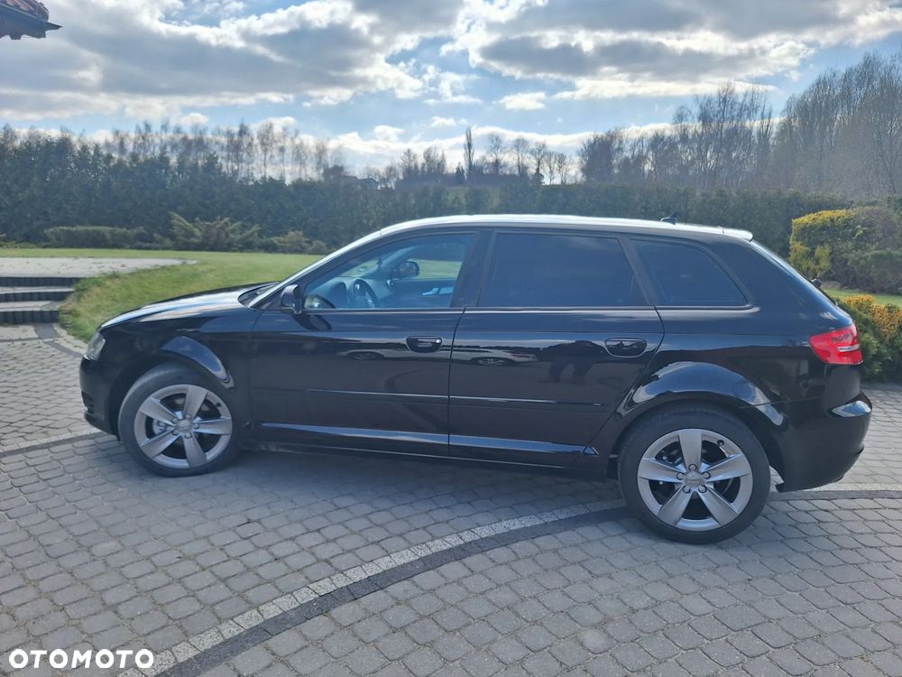 Audi A3 Sportback 1.4 TFSI S line Sportpaket - 3