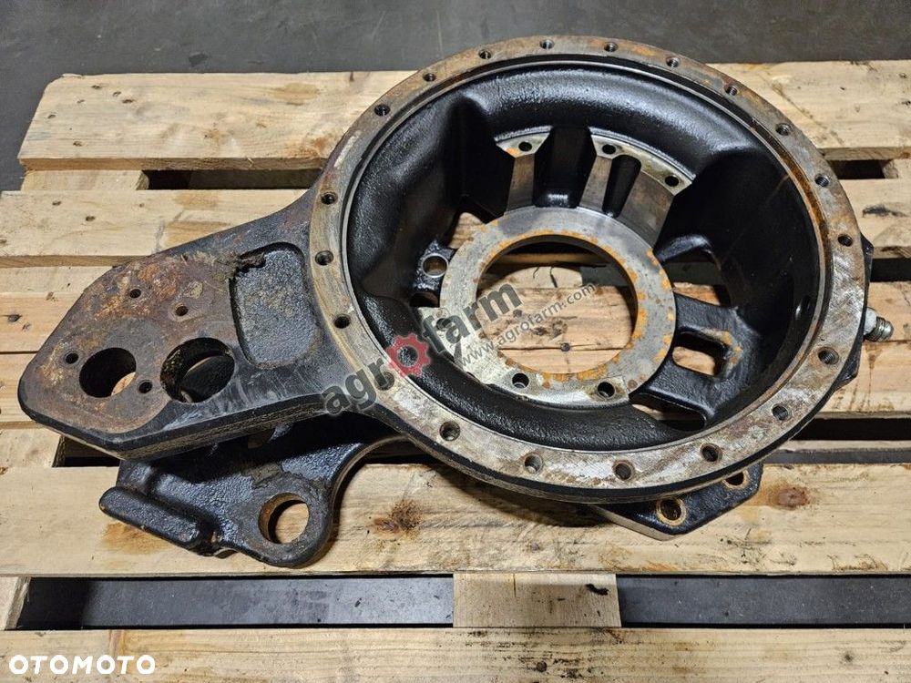 Obudowa hamulca RH Valtra C90, C100, C110 - 1