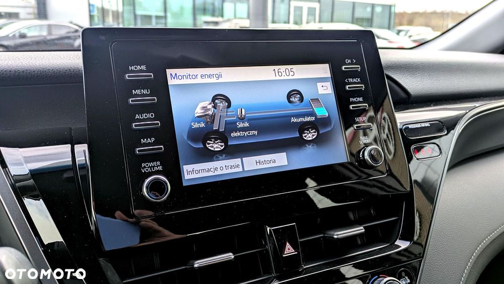 Toyota Camry 2.5 Hybrid Comfort CVT - 12