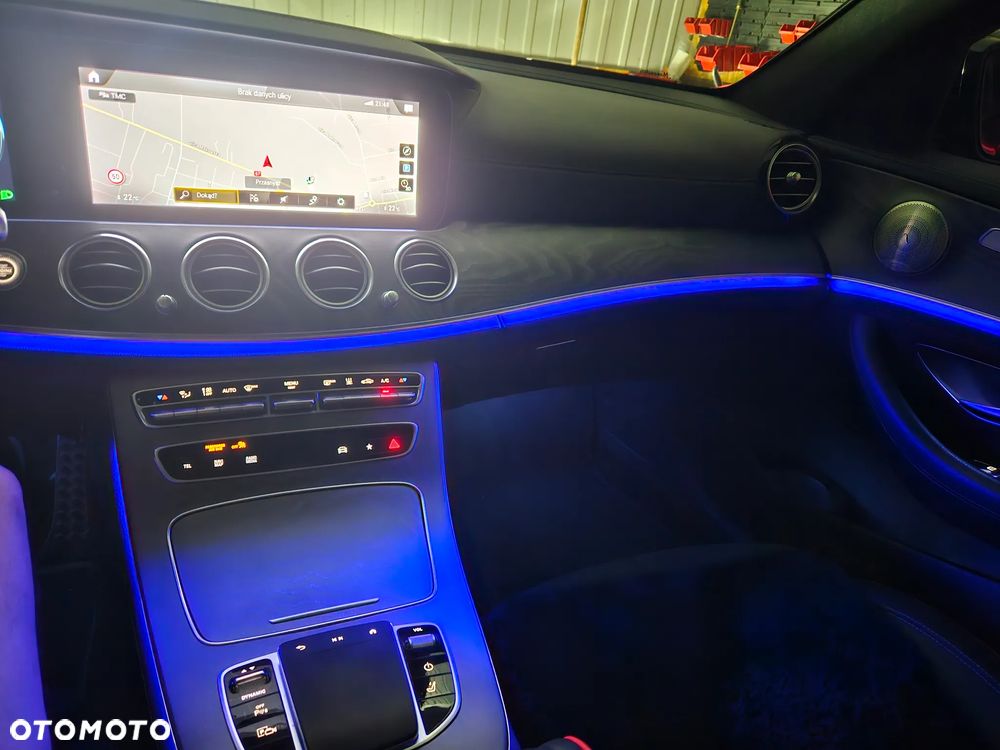 Mercedes-Benz Klasa E 300 de 4Matic 9G-TRONIC Avantgarde - 20