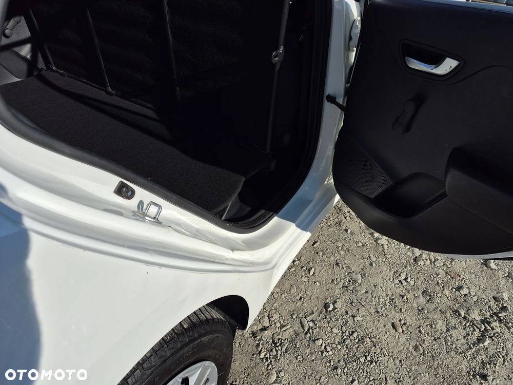 Kia RIO VAN vat1 - 26