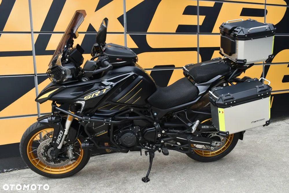 QJMOTOR SRT900SX - 8