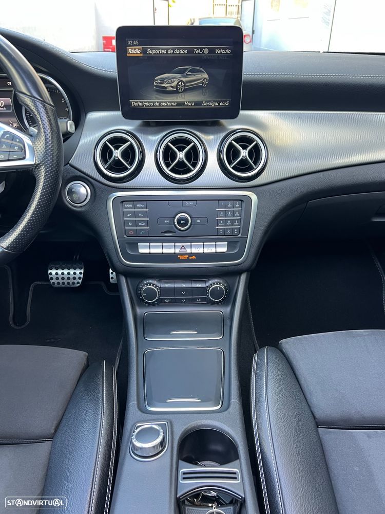 Mercedes-Benz CLA 220 d Shooting Brake AMG Line Aut. - 29