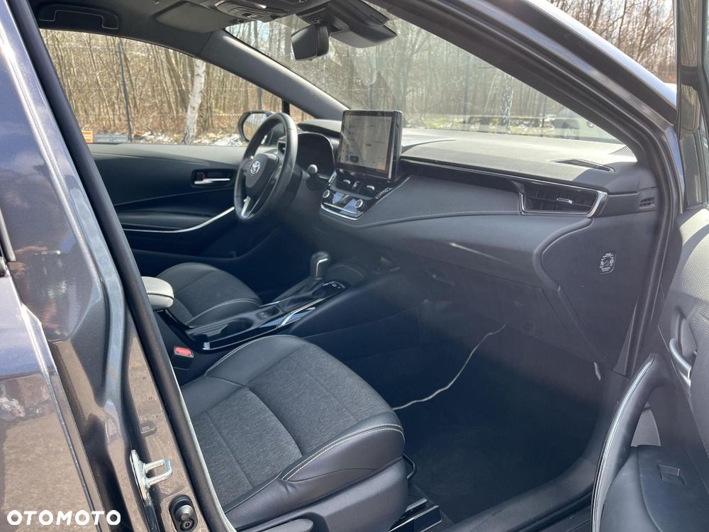 Toyota Corolla 1.8 Hybrid Style - 13