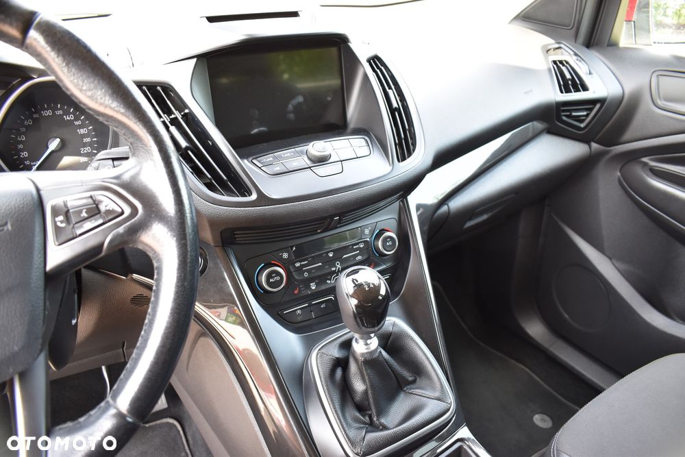 Ford Kuga 2.0 TDCi AWD Titanium - 16