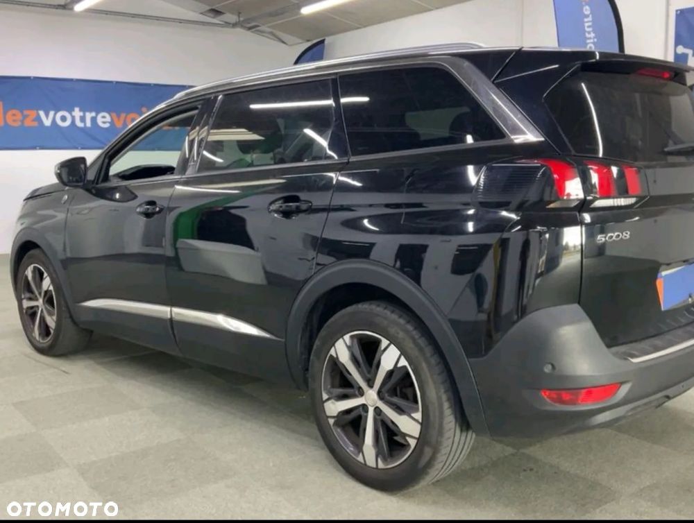 Peugeot 5008 - 10