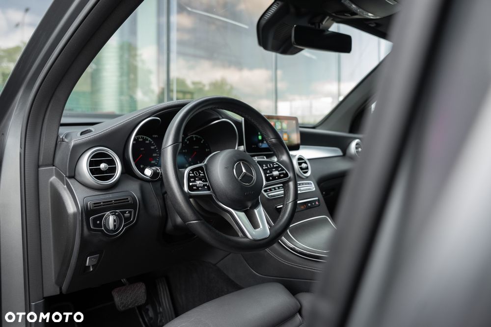 Mercedes-Benz GLC 300 d 4Matic 9G-TRONIC - 24