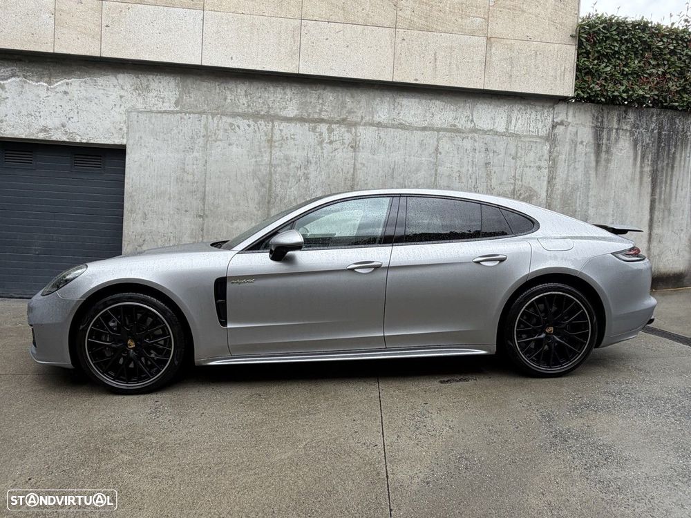 Porsche Panamera 4 E-Hybrid Platinum Edition - 4