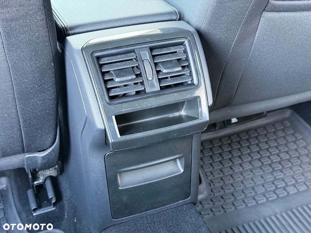 Skoda Superb 1.5 TSI Active DSG - 30