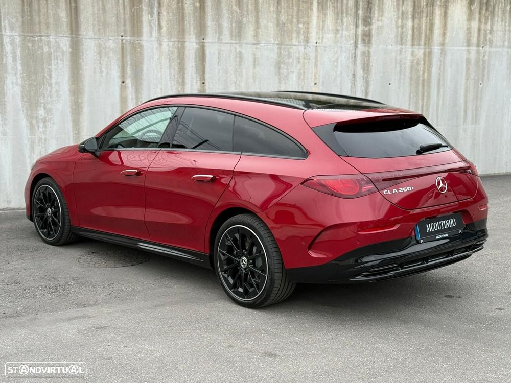 Mercedes-Benz CLA 250+ EQ Shooting Brake - 3