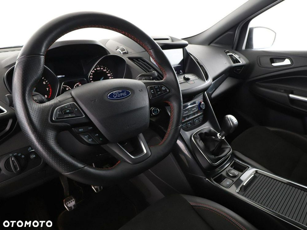 Ford Kuga 1.5 EcoBoost 2x4 ST-Line - 15