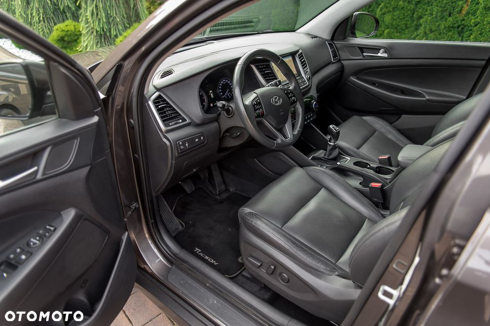 Hyundai Tucson 1.6 GDi 2WD Pure - 24