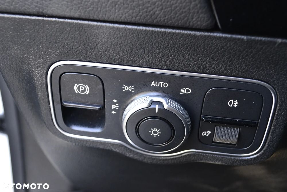 Mercedes-Benz Klasa B 200 d 8G-DCT - 20