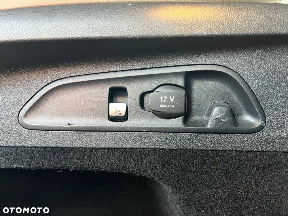 Mercedes-Benz GLC - 34