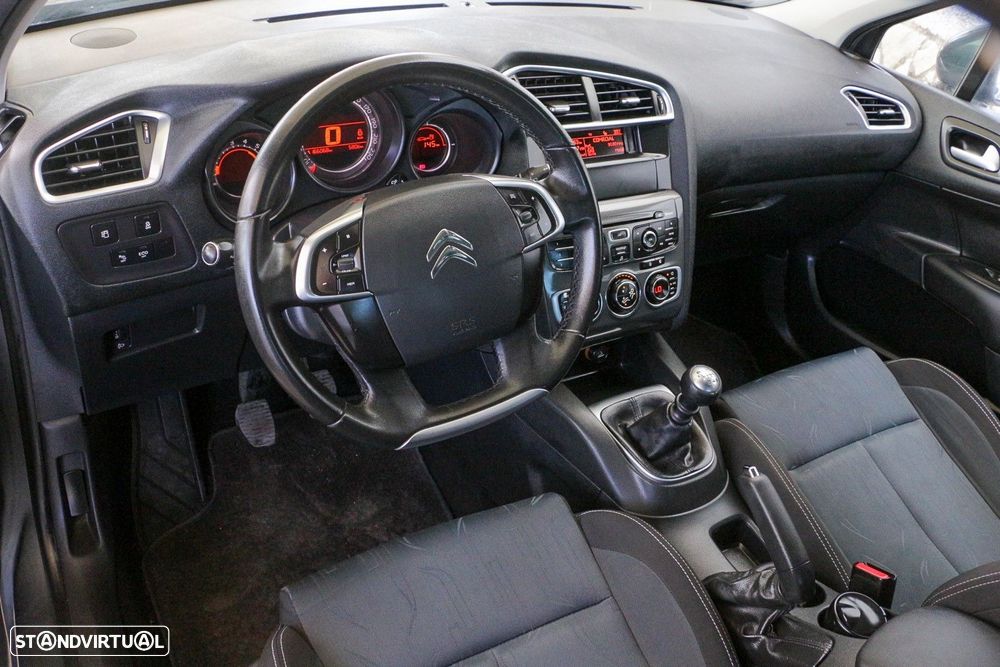 Citroën C4 1.6 HDi Attraction - 2