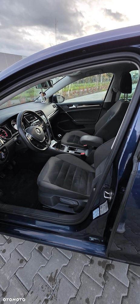 Volkswagen Golf - 12