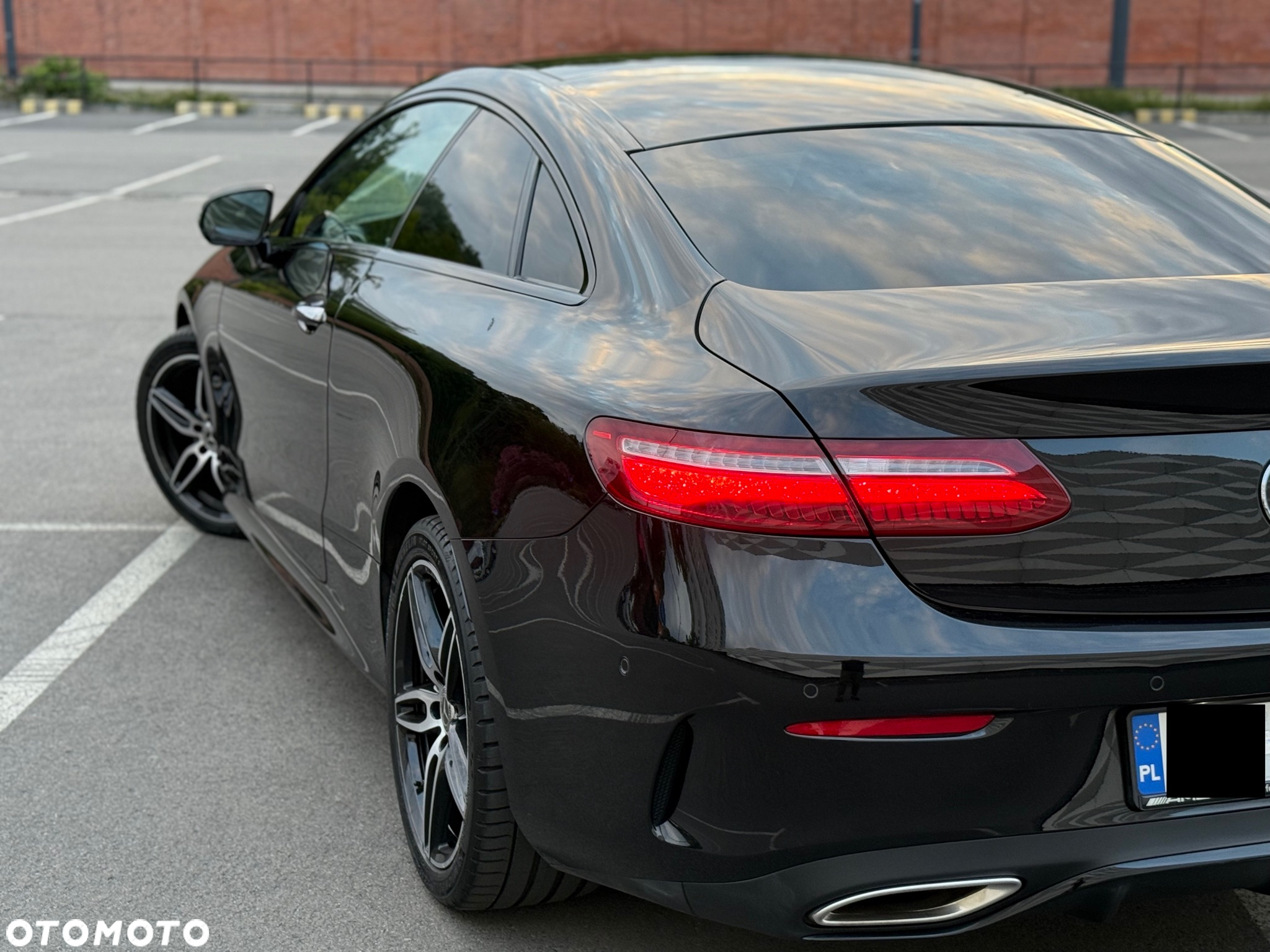 Mercedes-Benz Klasa E 200 Coupe 4-Matic 9G-TRONIC - 14