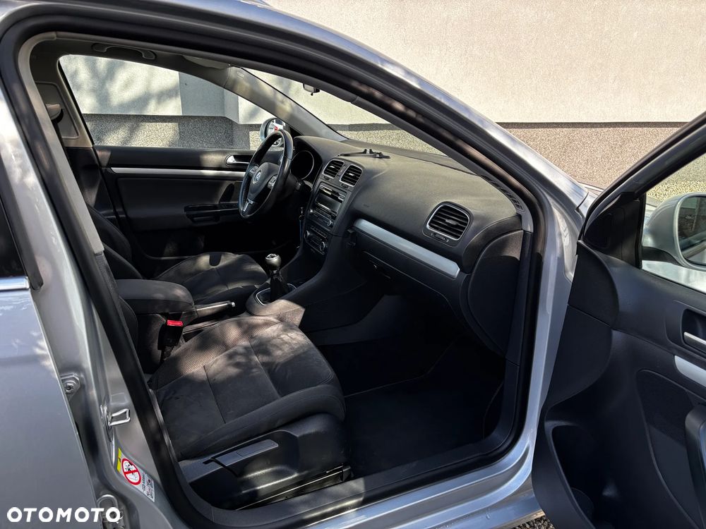 Volkswagen Golf 2.0 TDI DPF Highline - 11