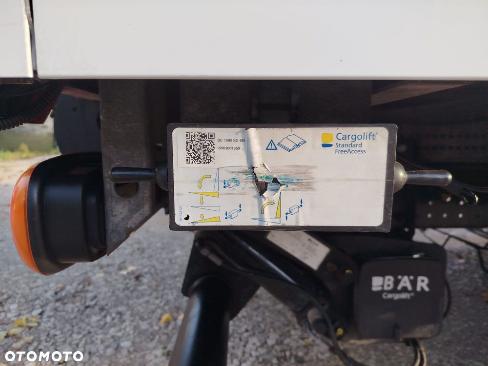 Mitsubishi FUSO CANTER 7C18 - 24