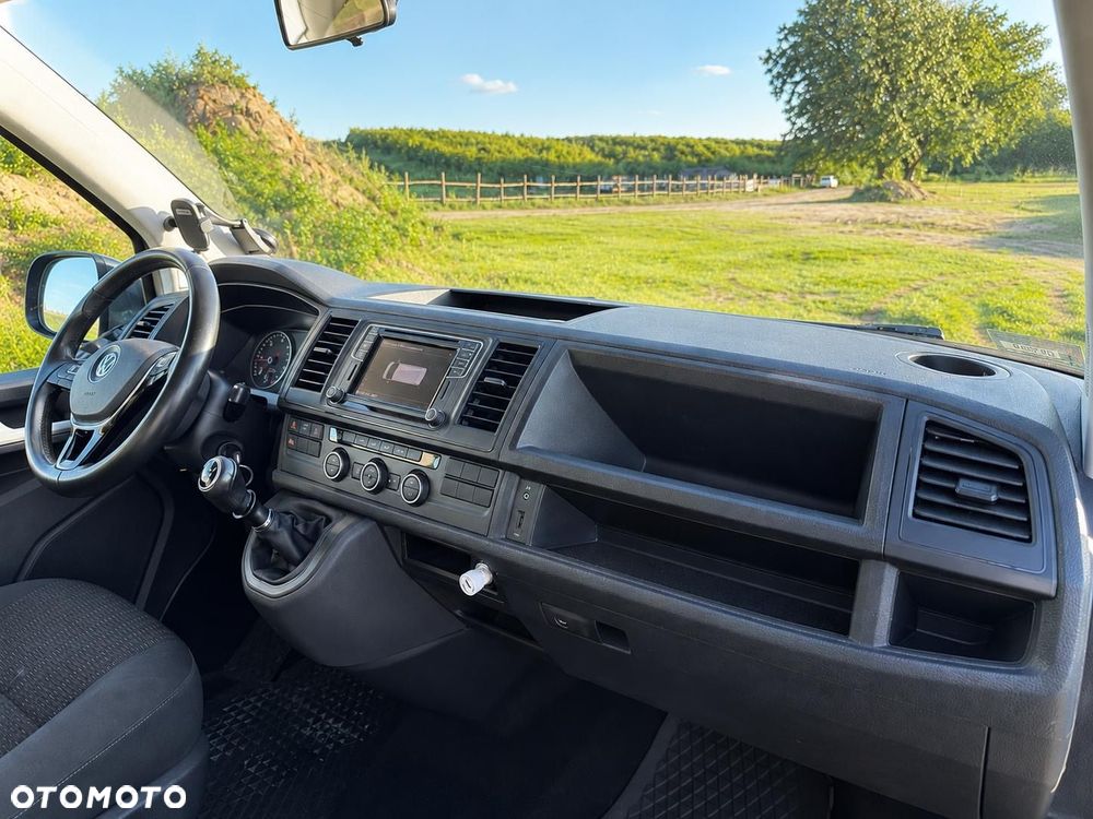 Volkswagen Caravelle 2.0 TDI L2 Comfortline - 12