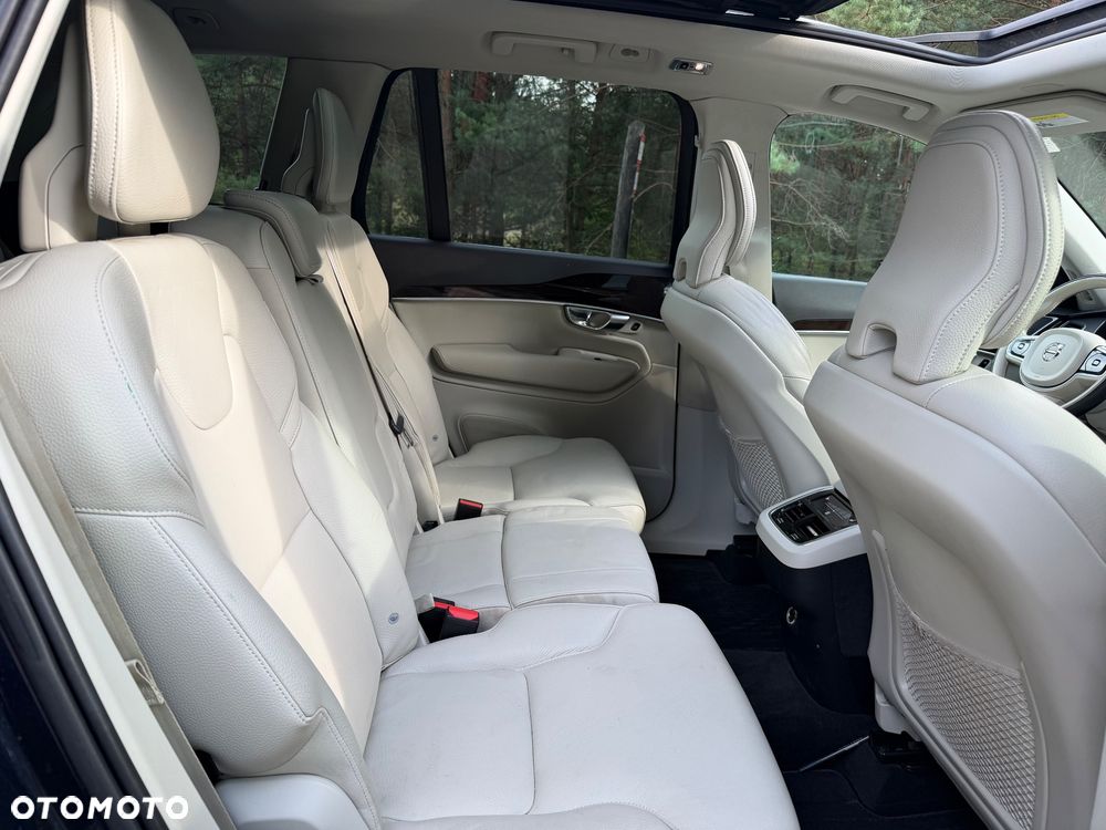 Volvo XC 90 - 15