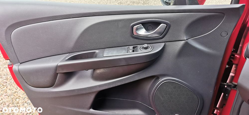 Renault Clio 1.2 16V 75 Experience - 18