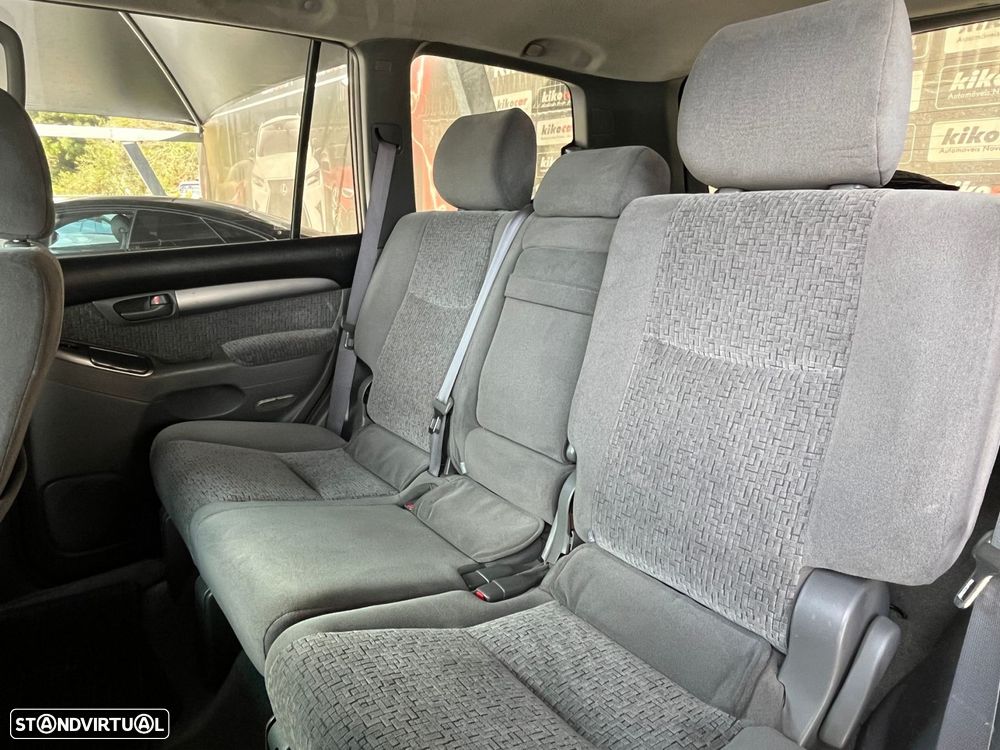 Toyota Land Cruiser 3.0 D-4D - 37