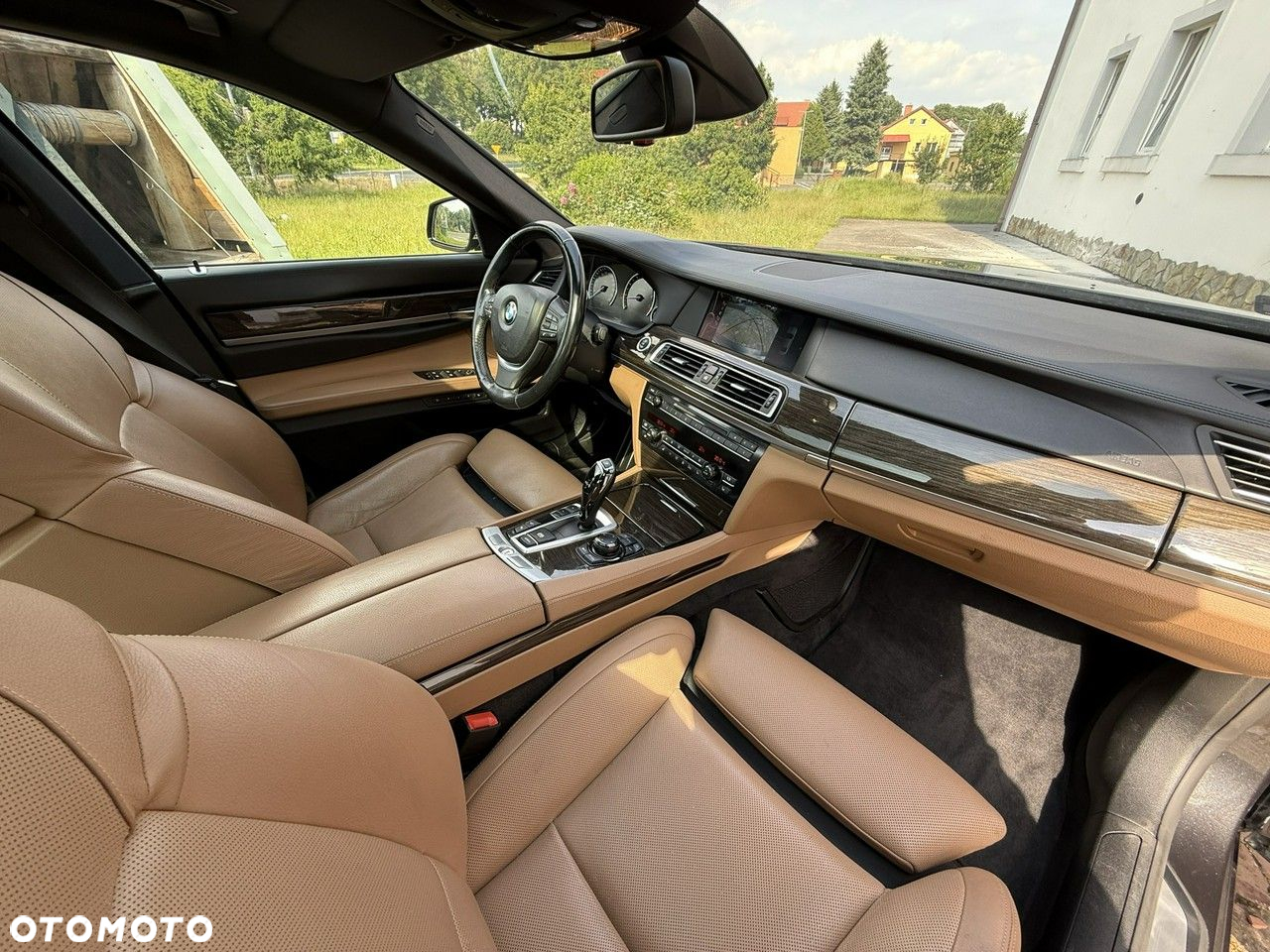 BMW Seria 7 750i - 33