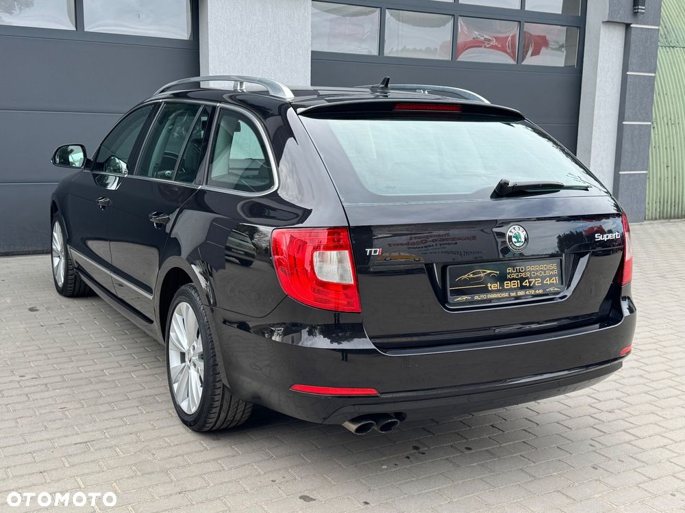 Skoda Superb 2.0 TDI PD Elegance - 8