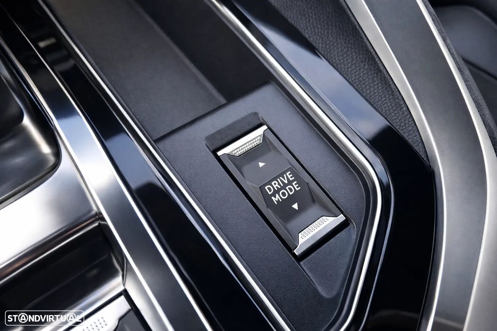 Peugeot 3008 1.6 Hybrid GT e-EAT8 - 14