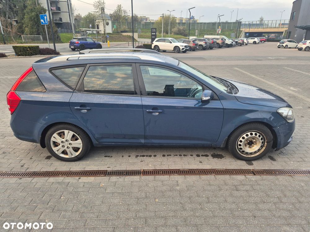 Kia Ceed 1.6 Crdi Comfort - 4