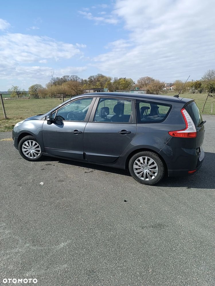 Renault Scenic 1.5dCi TomTom Edition - 8