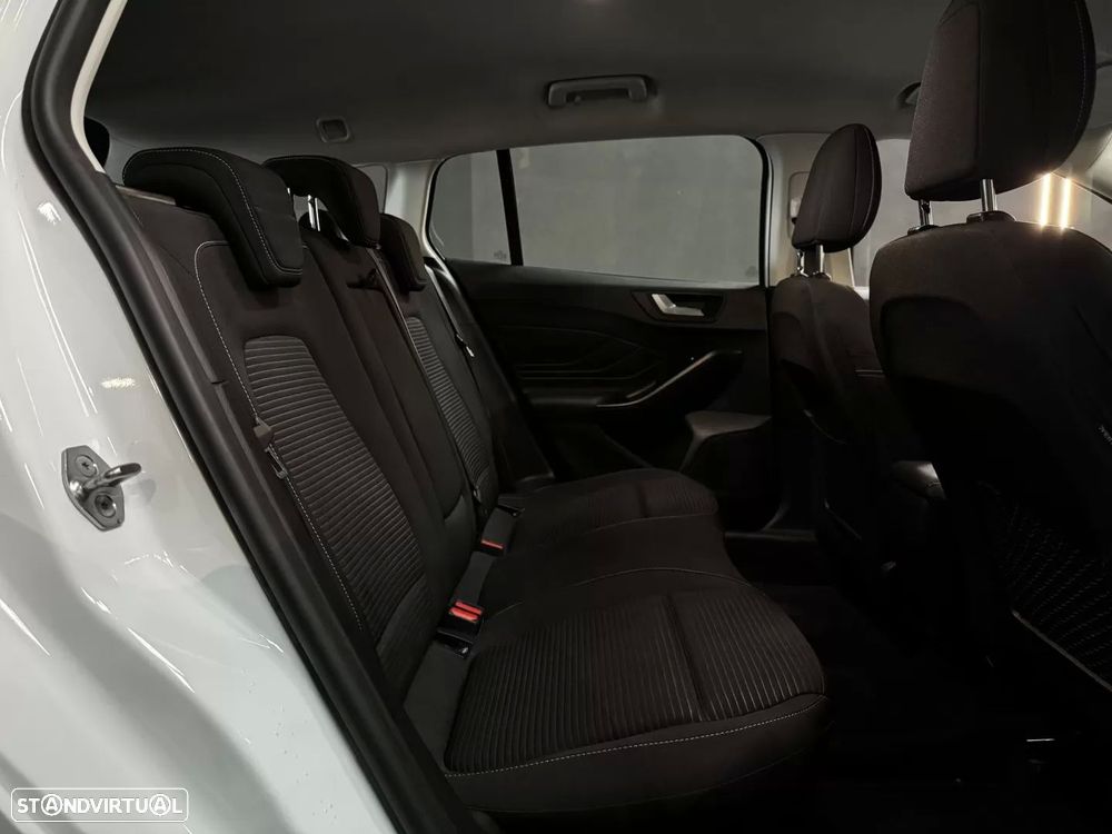 Ford Focus SW 1.5 TDCi EcoBlue Titanium - 33