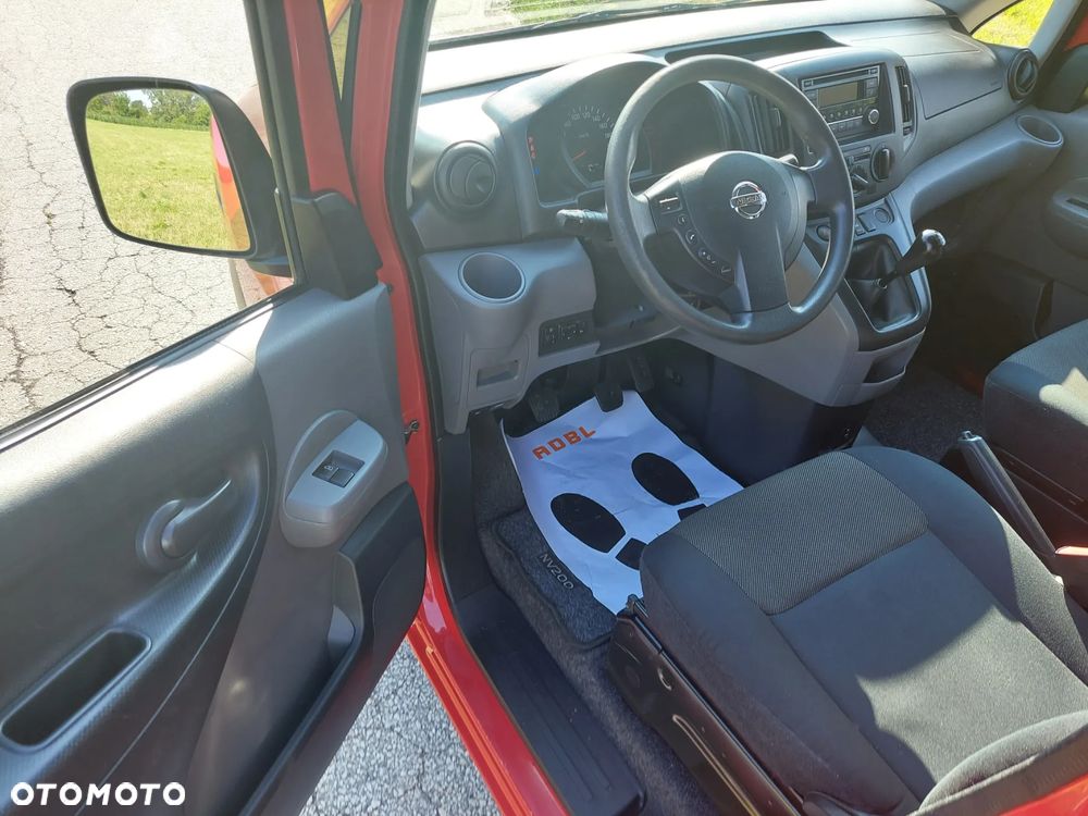 Nissan NV200 - 16
