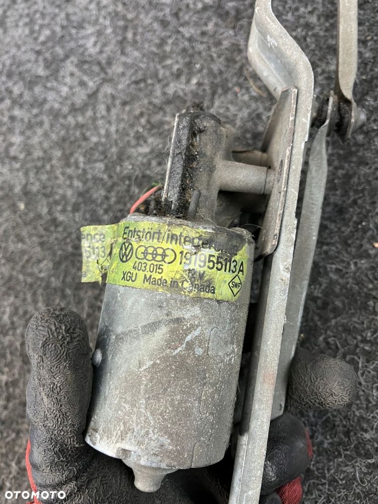 vw golf II mechanizm silniczek wycieraczek 191955113A - 5