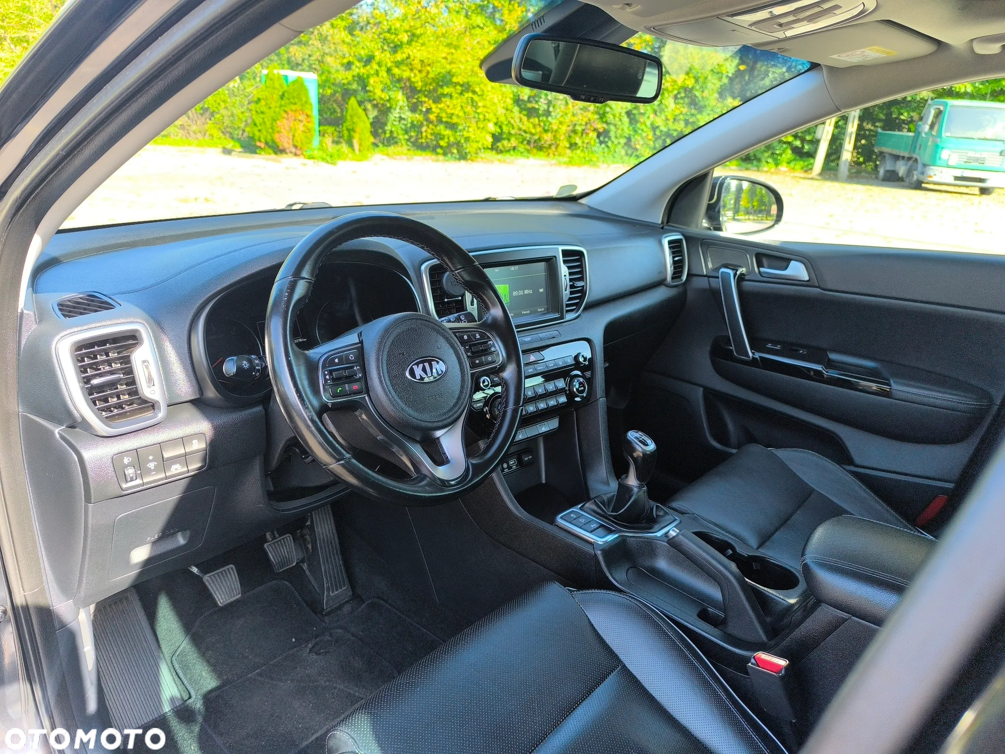 Kia Sportage 1.7 CRDI 2WD Dream-Team Edition - 11