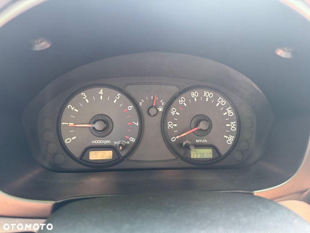 Kia Picanto 1.1 - 12