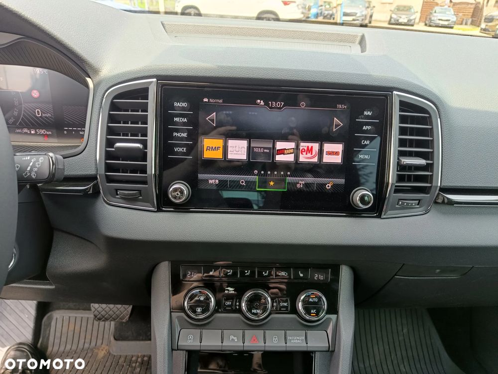Skoda Karoq 1.5 TSI ACT Selection DSG - 16