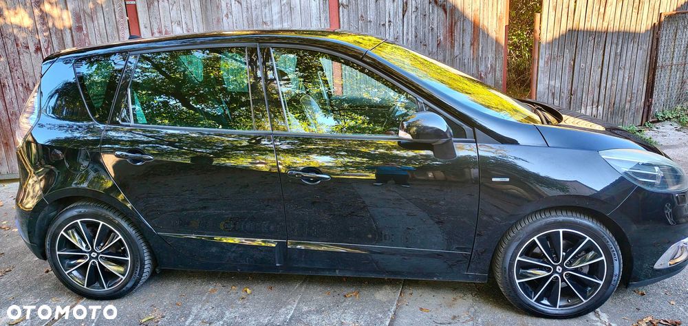 Renault Scenic 2012 photo 3