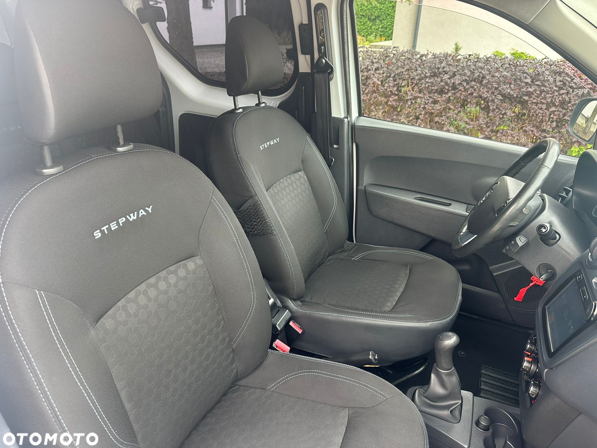 Dacia Dokker TCe 115 Stepway - 11