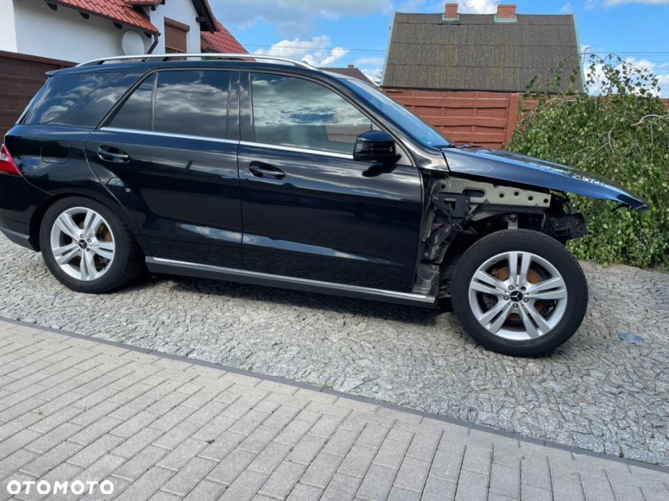 Mercedes-Benz ML 350 BlueTec 4-Matic - 22